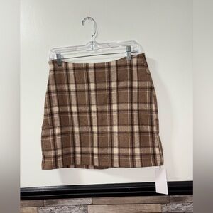 Tan Plaid Mini Skirt Size Medium NWT